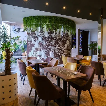 Crystal Light Hotel
