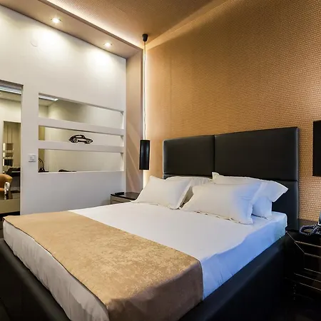 فندق Crystal Light 4*