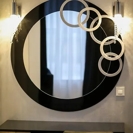 Crystal Light 4* Ni
