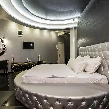 Hotel Crystal Light 4*