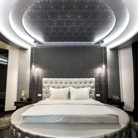 Crystal Light 4* Ni