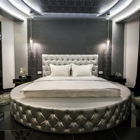 Hotel Crystal Light 4*