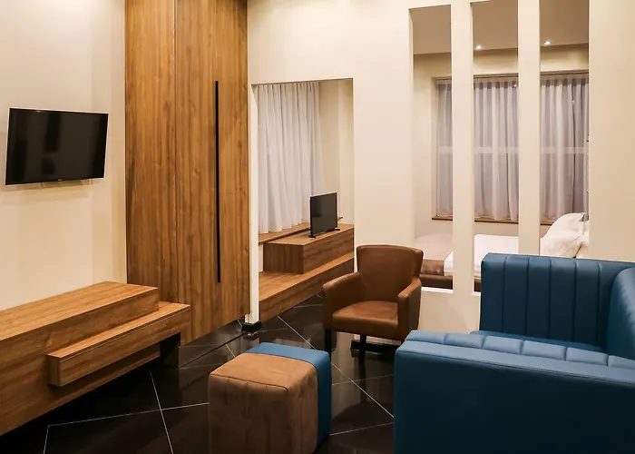 Hotel Crystal Light 4*