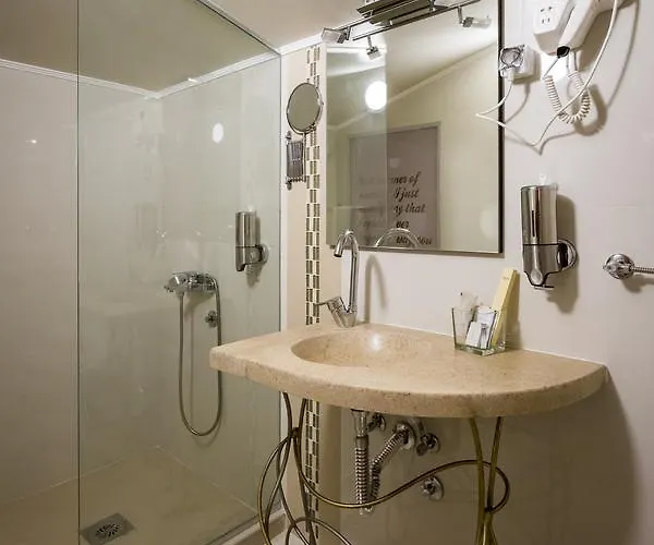 Hotel Crystal Light 4*