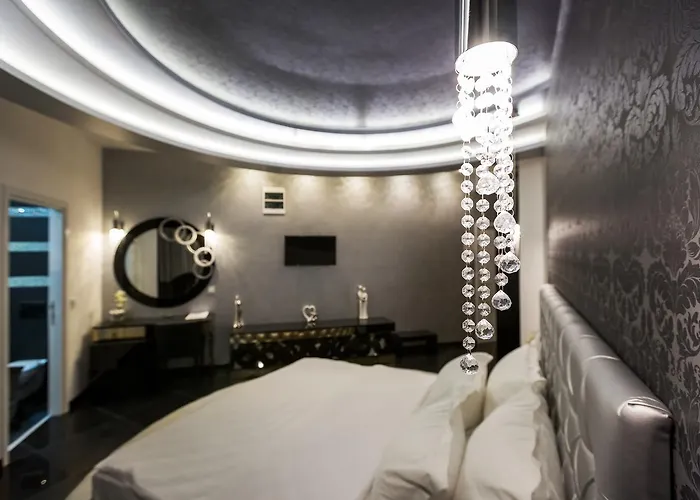 Crystal Light 4* Ni