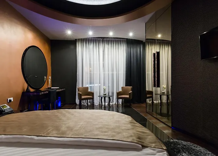 Hotel Crystal Light 4*