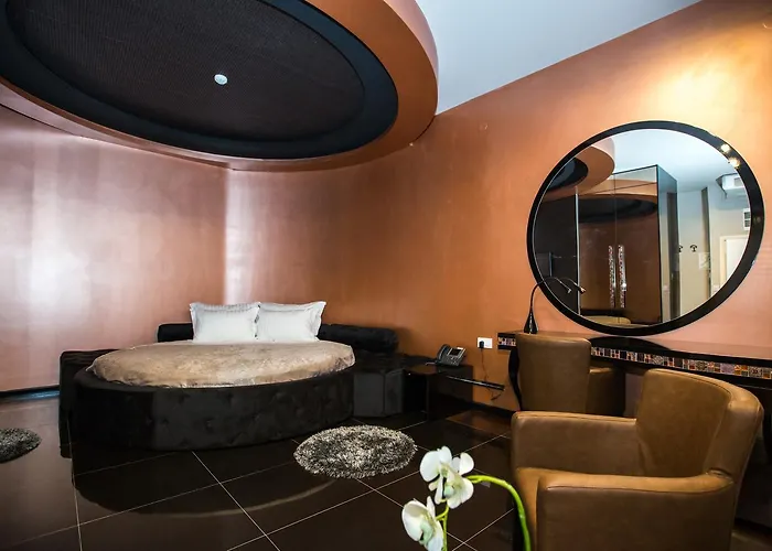 Crystal Light 4* Ni