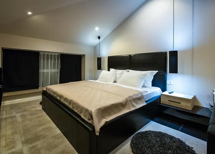 Crystal Light 4* Ni