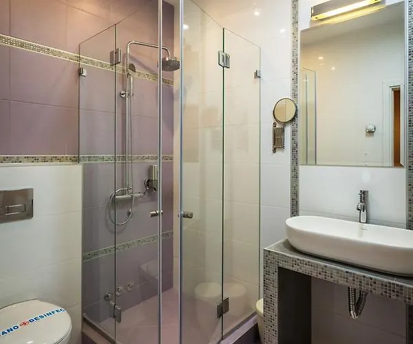 Hotel Crystal Light 4*